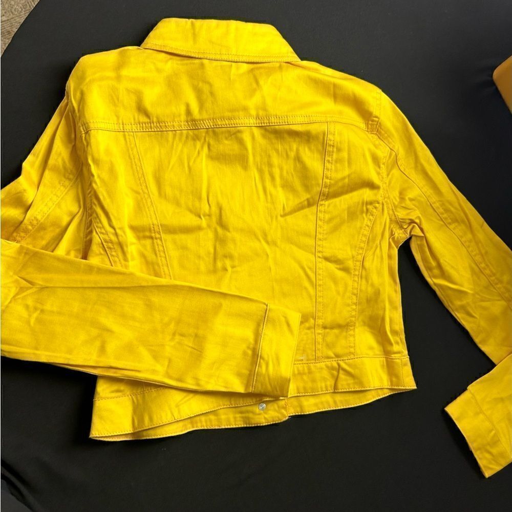 Cecico Yellow Jacket
 NWT Size Small - Picture 2 of 3